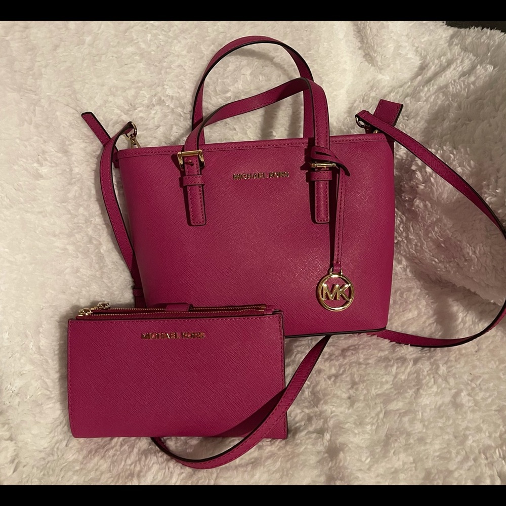 Michael Kors XS Jet Set Travel Tote and Wristlet